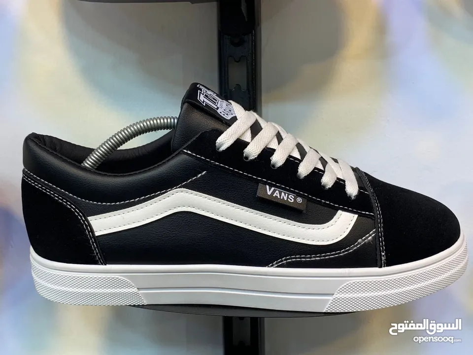 مجموعة متميزة من الأحذية والبراندات الجديدة  Adidas NiKE PUMA Skechers