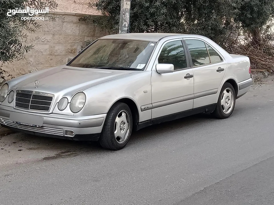 مرسيدس E200 1996 قرش ونص
