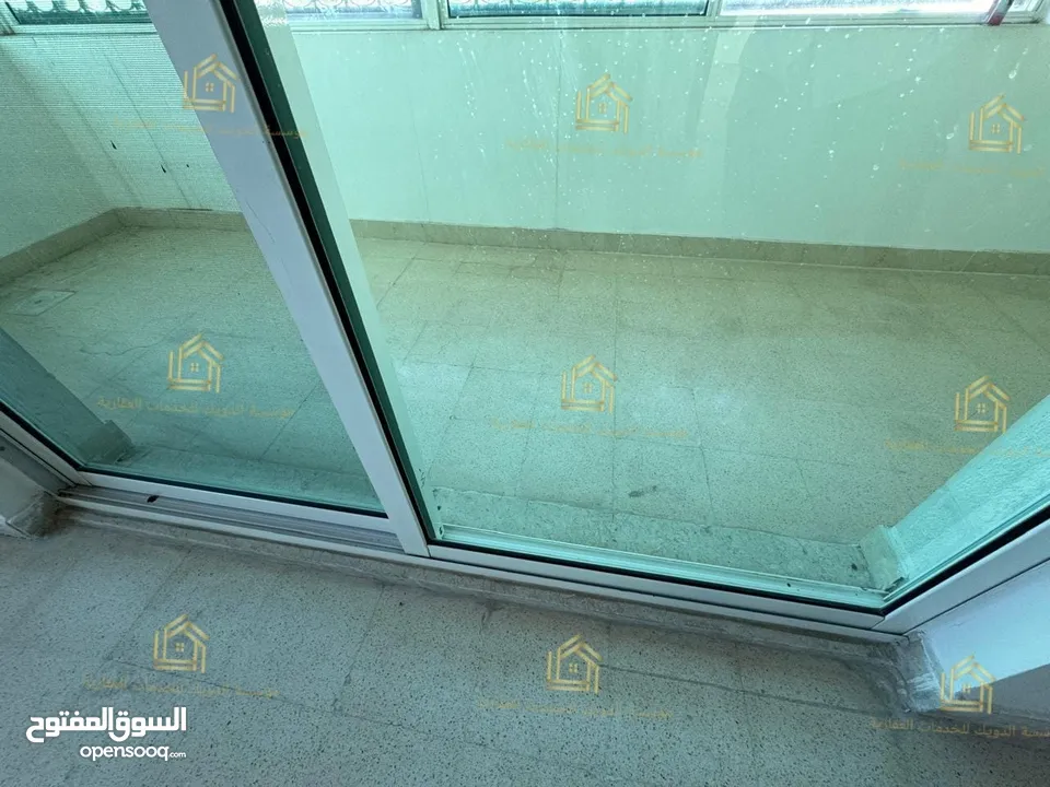 روف فارغ - عبدون - 5نوم 2ماستر - أرقى مناطق عبدون