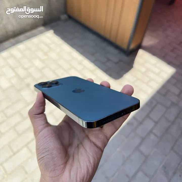 iPhone 12 Bro Max 128 (Gb)