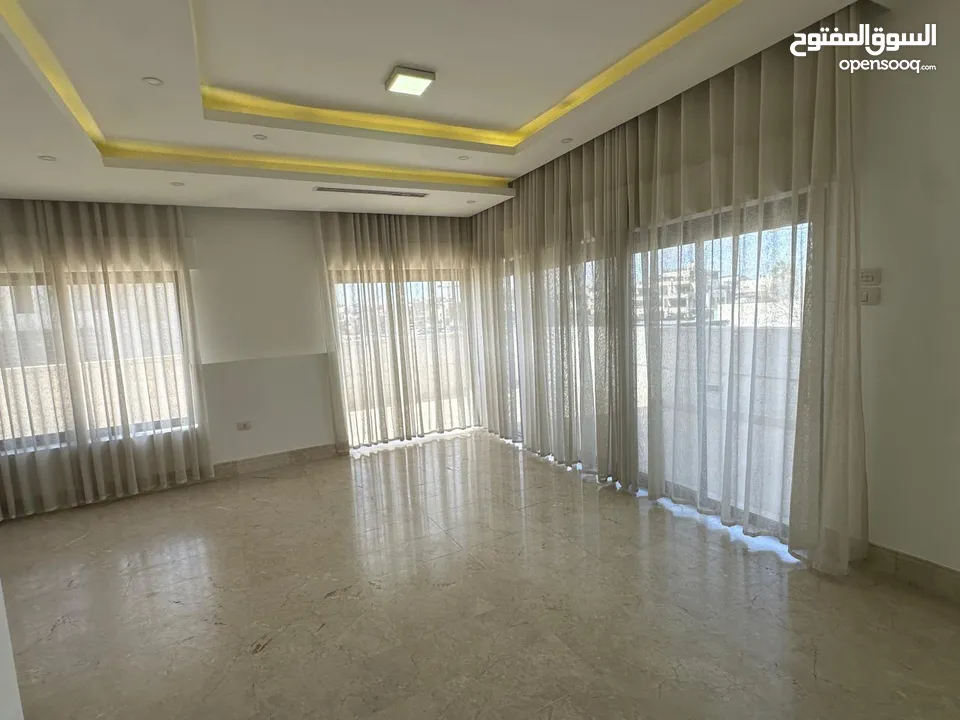 روف شبه مفروش للايجار في عبدون ( Property 41960 )-175034492