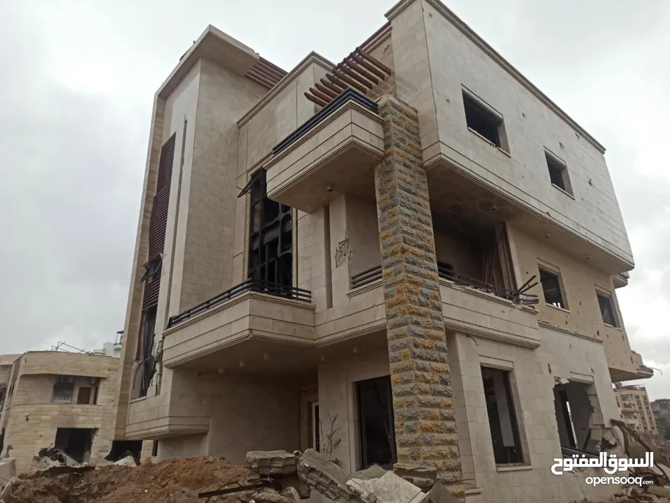 فيلا حديثه للبيع