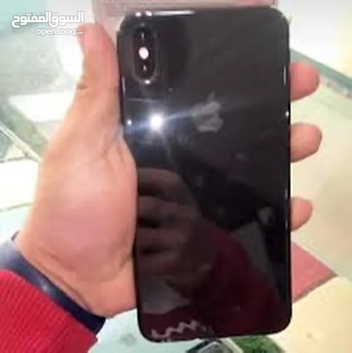 iPhone Xs 265gمستعمل في حالة ممتاز ولدينا المزيد