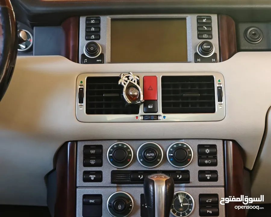 Range rover 2006 بحالة الوكالة