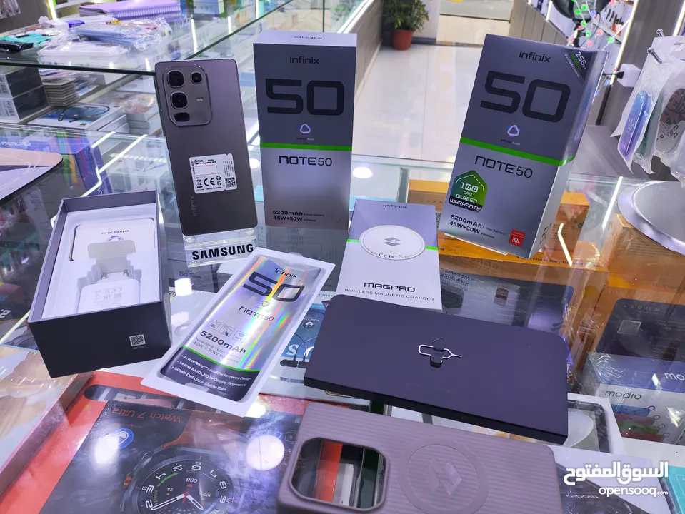 مستعمل يومين NOTE 50 جيجا 256 رام 16 معها كامل اغراضها الاصلية تيتانيوم لون متوفر توصيل