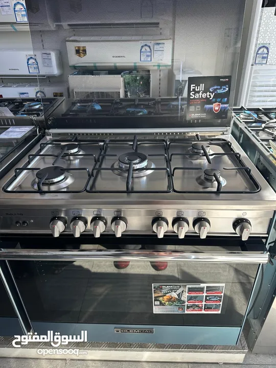 New Glemgas cooking range for sale KD 240