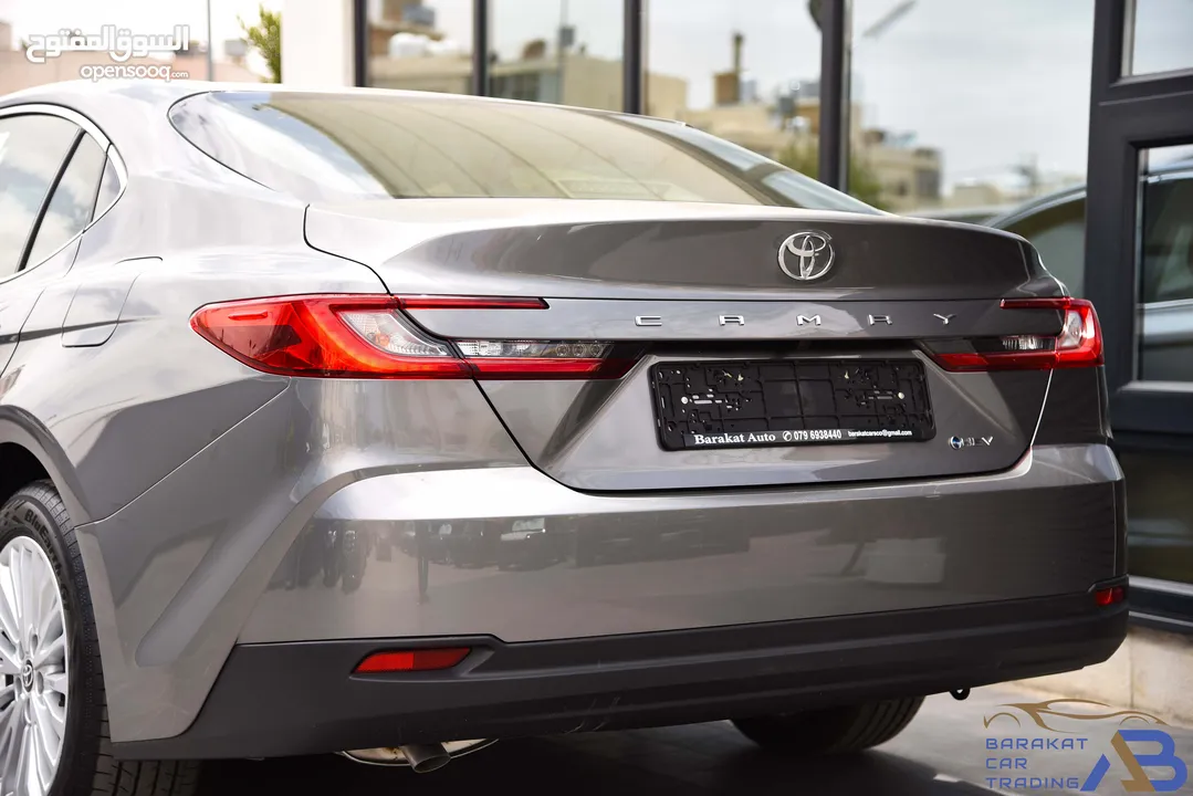 تويوتا كامري هايبرد رمادي 2025 Toyota Camry Hybrid HEV