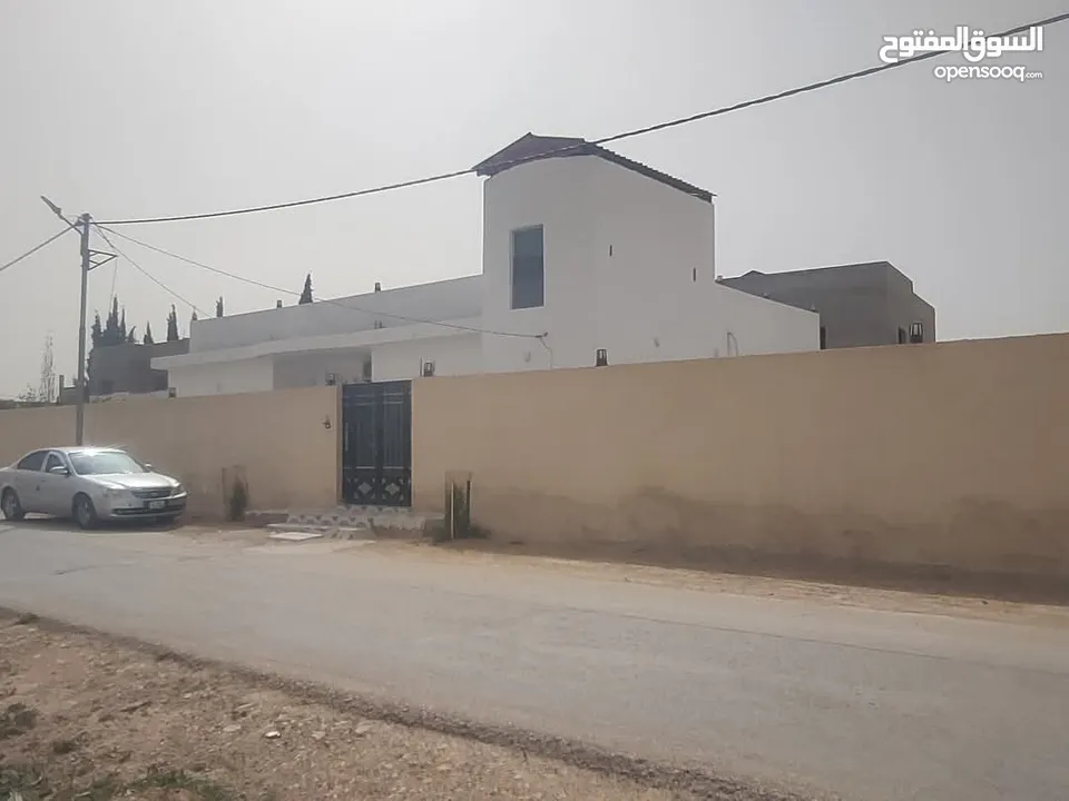 بيت سوبر ديلوكس للبيع
