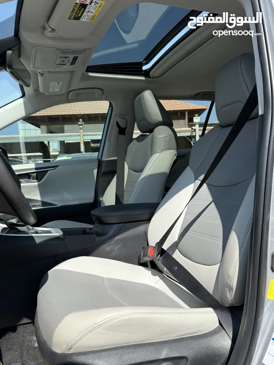 تويوتا RAV4 ترخيص 2022 محرك 2500 هايبرد