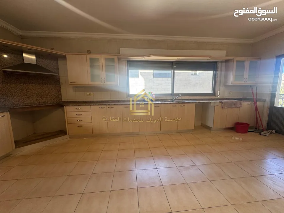 شقة فاخرة ام أذينة 4نوم 2ماستر