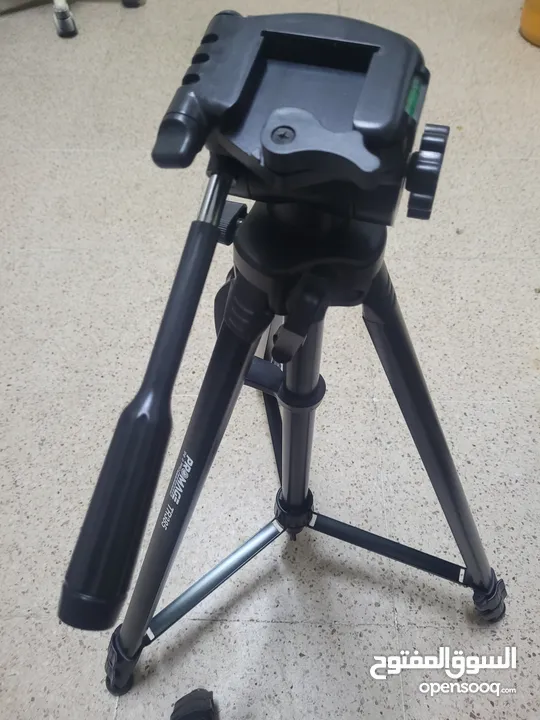 Solid tripods for full frame and apsc camera