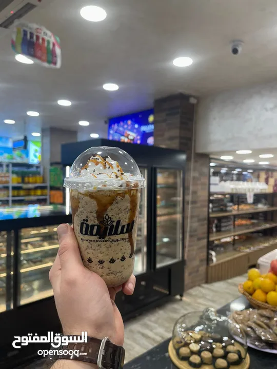 موظف باريستا مسائي