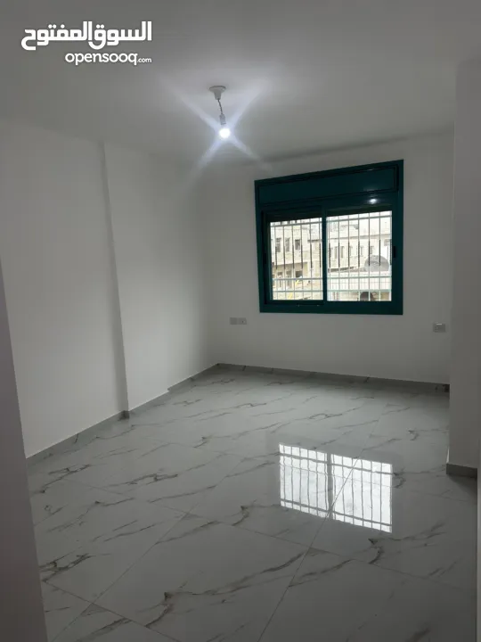 شقة تشطيب جديد لم تسكن من قبل