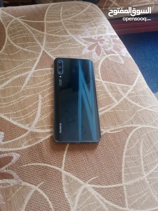 huawei y9s للبيع او للبدل