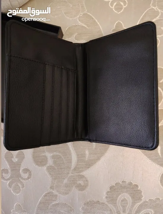 Guess men  passport and money wallet Guess men  passport and money wallet