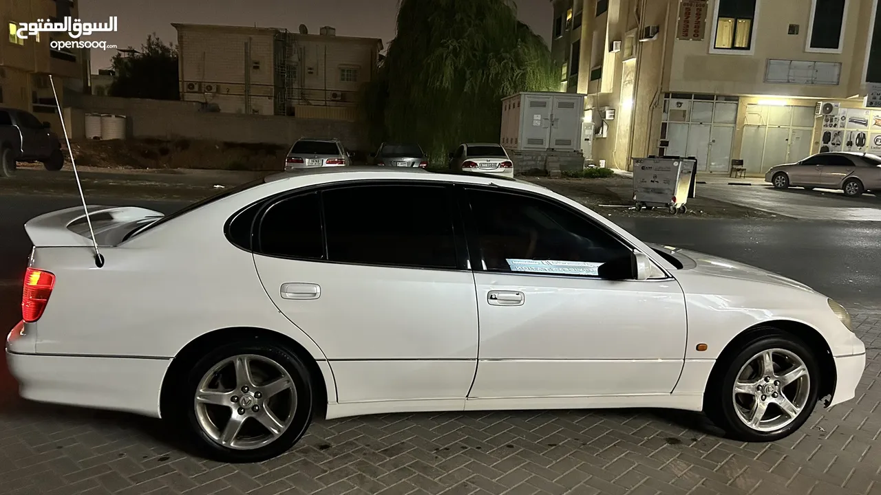 لكزس gs300 موديل2001 خليجي 6سلندر