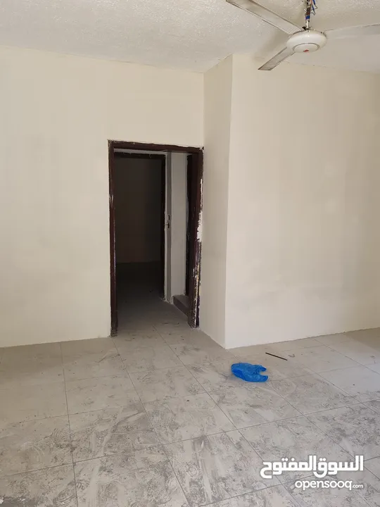بيت عربي للايجار في النعيميه يصلح لسكن العمال والموظفين