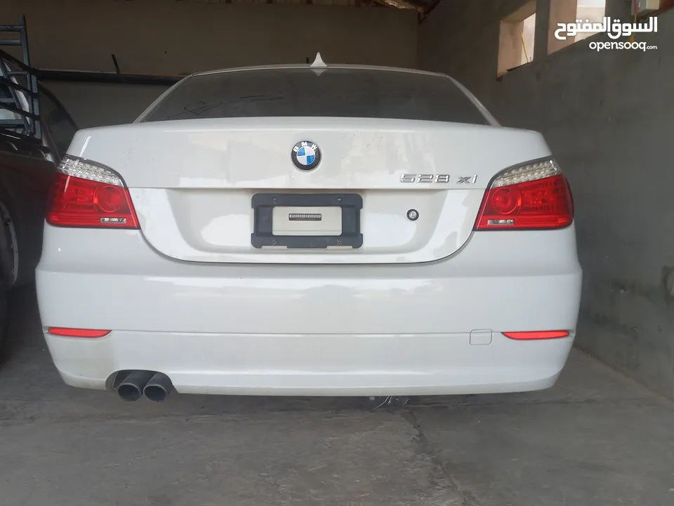 BMW 528XI 2008