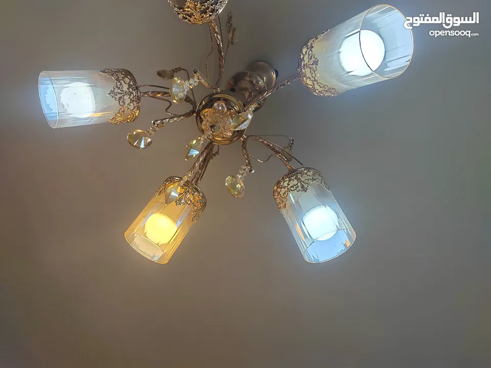 ثريات واناره