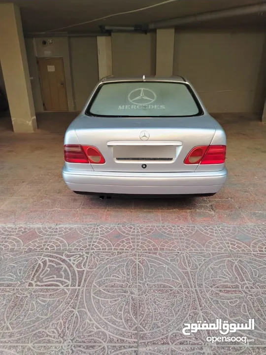 مرسيدس بنز e200 للبيع