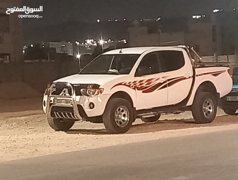 متسبيشي هنتر 2008 دفع رباعي