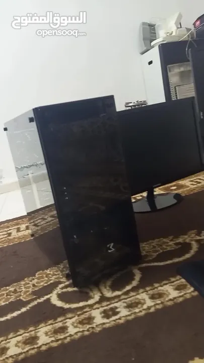 كمبيوتر جيمنج للبيع أفضل مواصفات للستريمر أو العاب يشتغل على كل شي في بالك