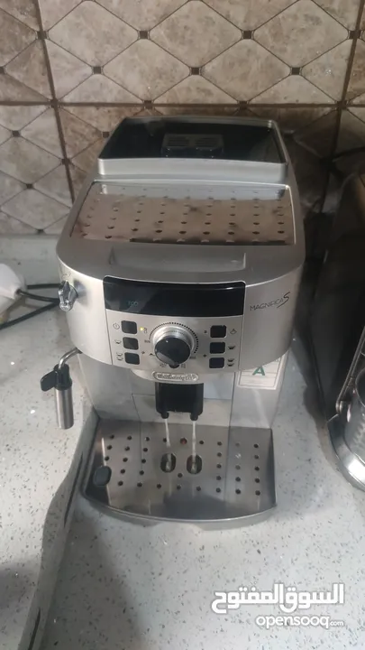 ماكينة قهوة اسبريسو  delonghi magniftic s