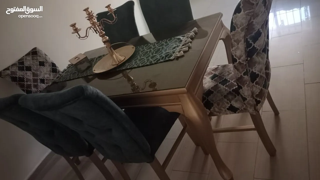طاولة سفرة مع 6 كراسي