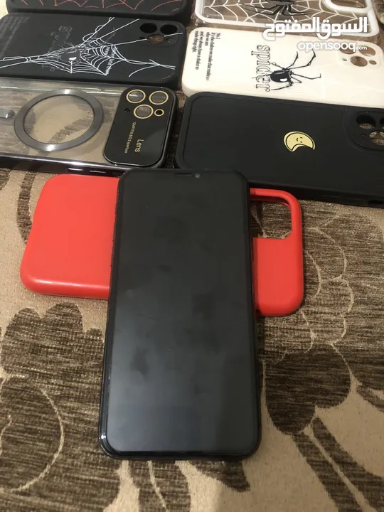 ايفون 11 بور