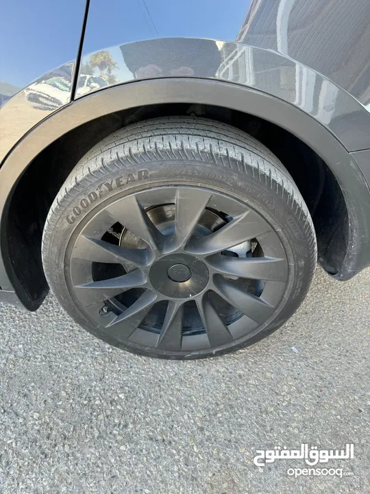 Tesla Model Y 2021 Long Range Dual Motor   B+جمرك جديد ، فحص كامل اوتوسكور