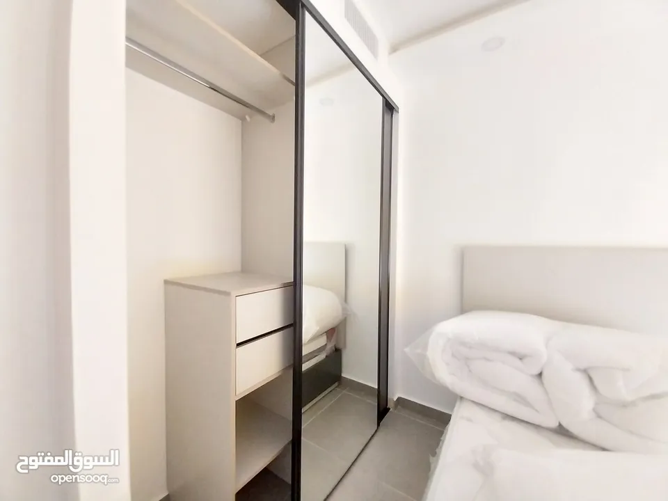 شقة للايجار في الويبده  ( Property 33674 )-175072441