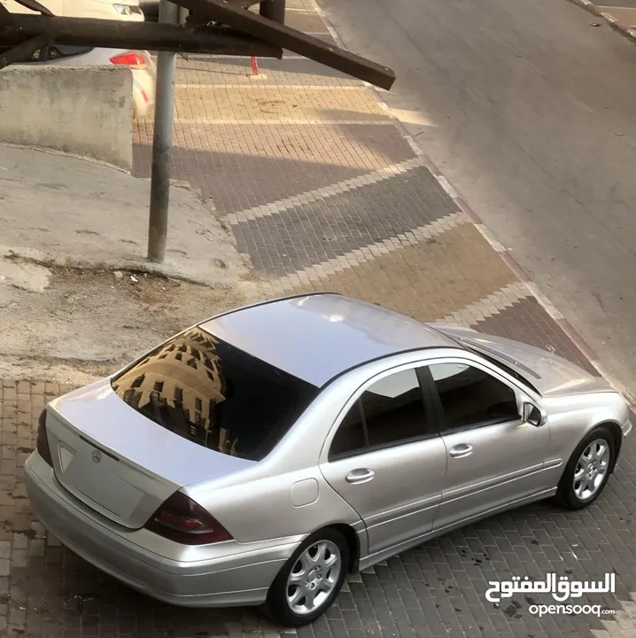 مرسيدس c203 اصل عمومي موديل 2006 بحالة ممتازة للبيع عالكاش فقط