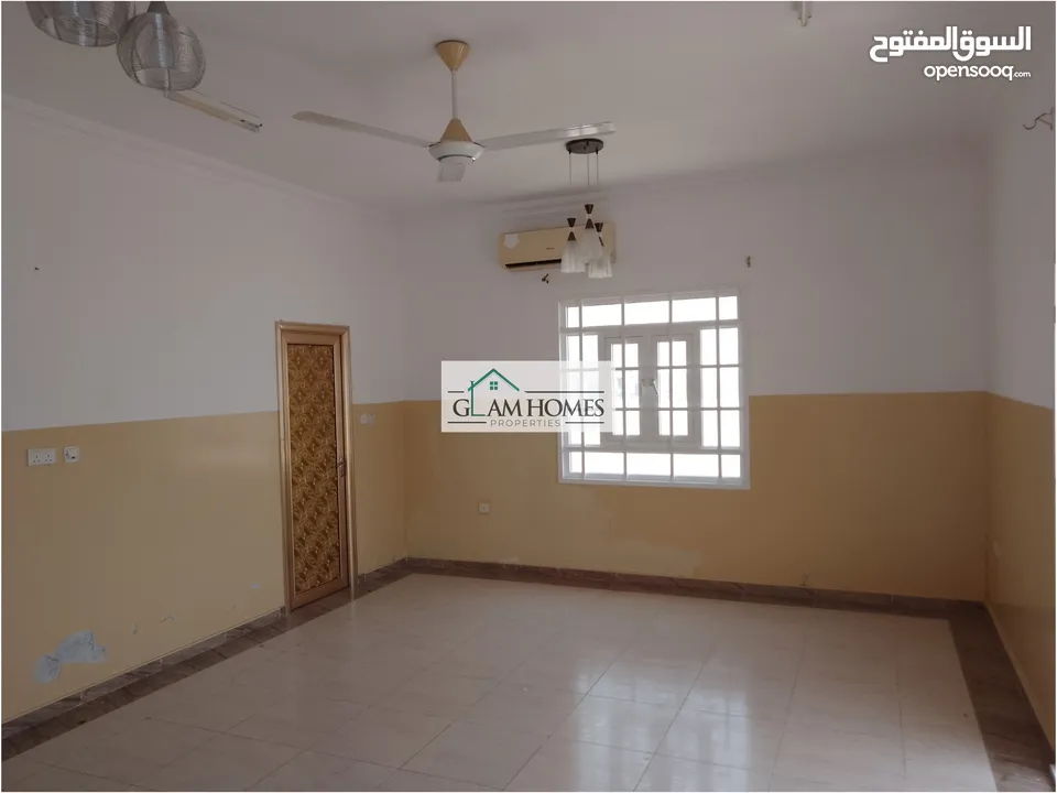 Expansive 9 BR villa for rent in Seeb Ref: 758H