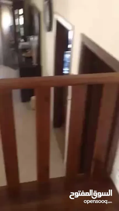 للبيع طابق اخير مع روف دوبلكس