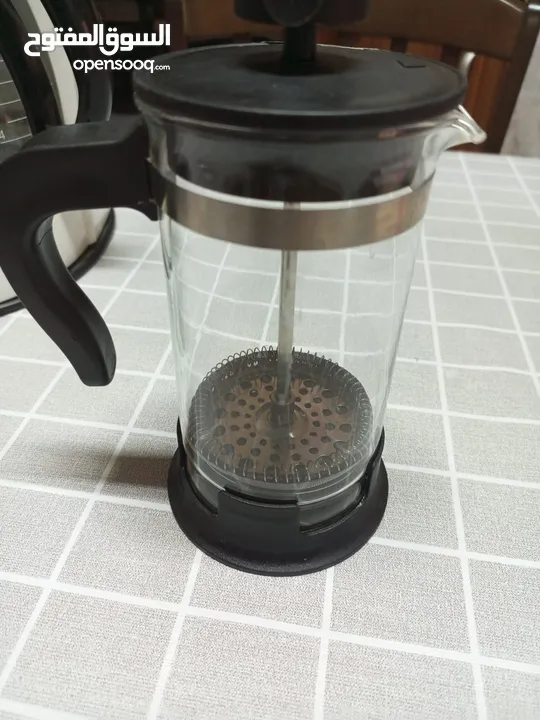 ماكنات لصنع القهوه بحاله ممتازه جدا