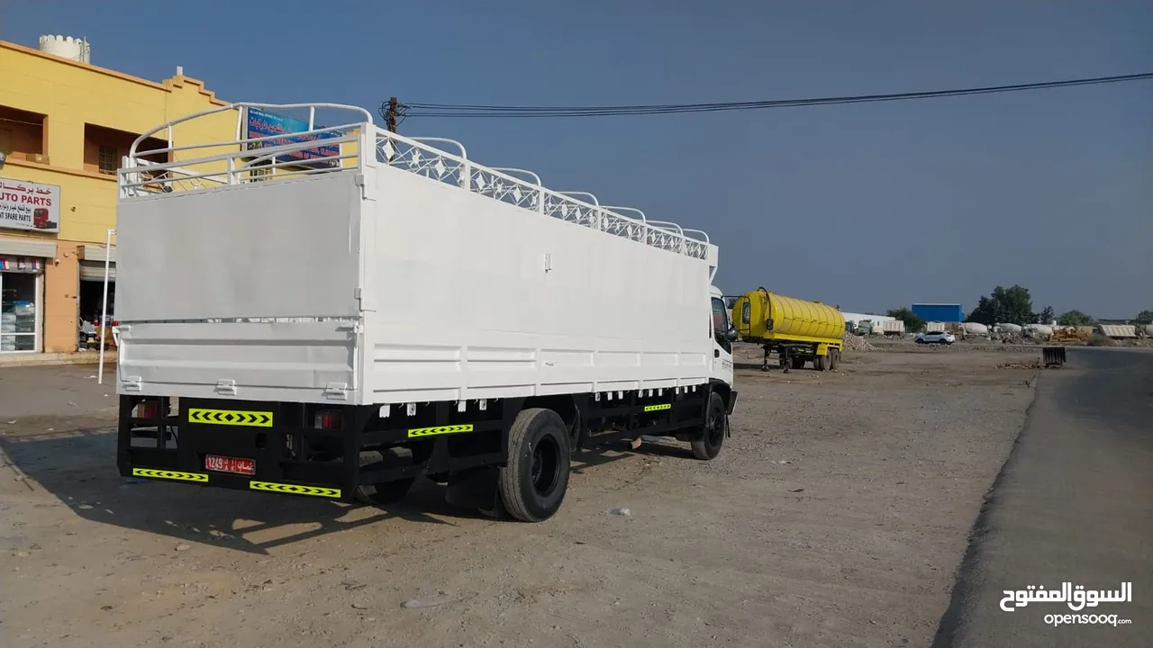 7ton 10ton vehicle available for rent all over muscat