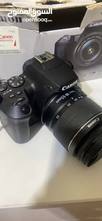 ‏ كاميرا Canon 250D بحالة ممتازة - استعمال خفيف جدًا