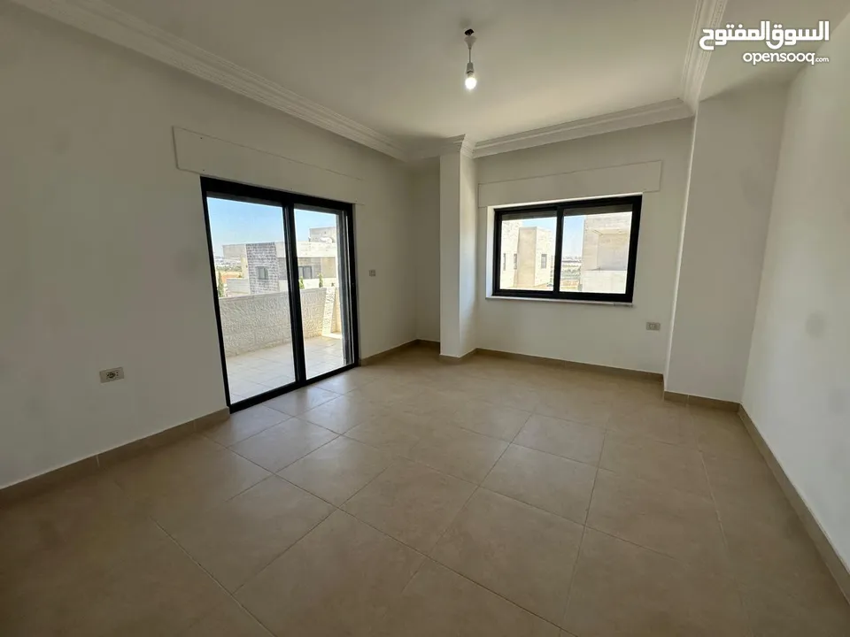 Villa for sale in Airport Road ( Property 42864 )-174782821