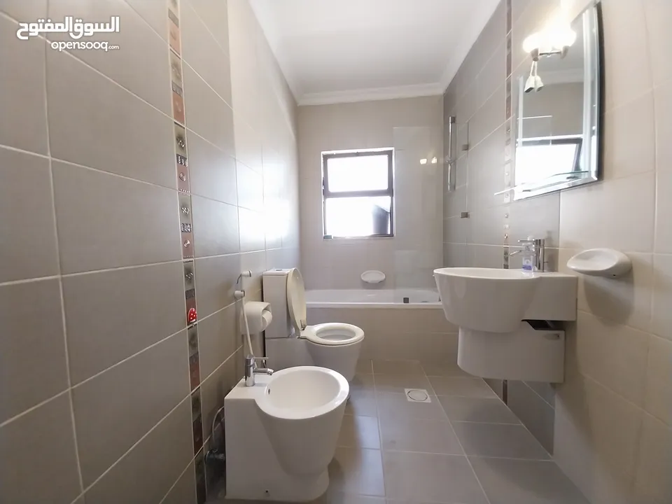 شقة للايجار في عبدون  ( Property 34996 )-174934081