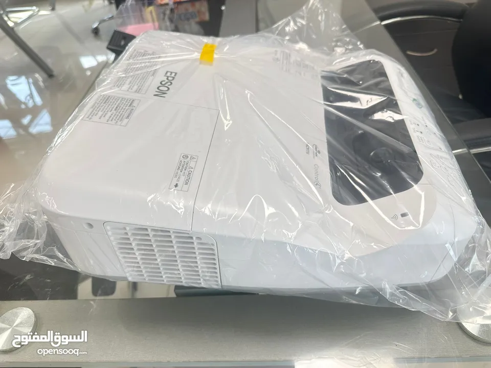 Interactive projector Epson EB-695Wi