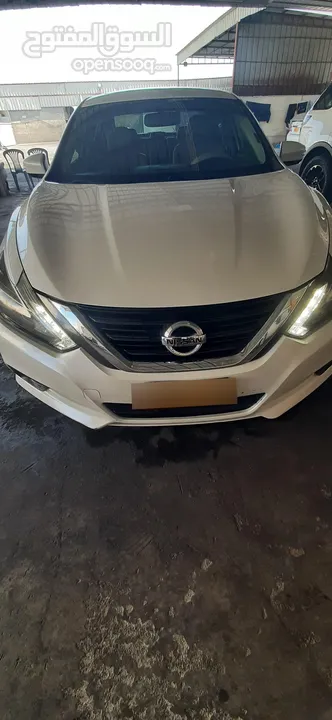 Nissan - Altima  2017 Model