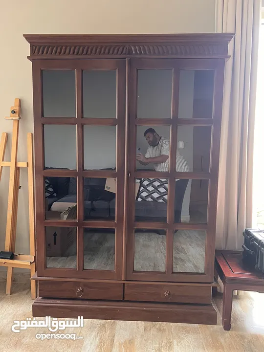 Wooden display cabinet￼