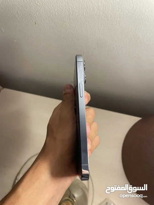 iPhone 13 pro  128. Gg Battery : 77 Color : sky blue