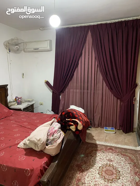 شقة ارضية للبيع بجبل الحسين ، شارع يافا ، عمارة 82 ، شقة 1 مع ترس وكراج سيارة