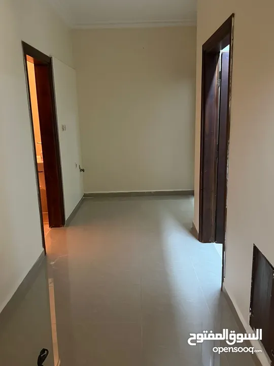 شقه للايجار سوبرديلوكس مقابل مسجد الابرار