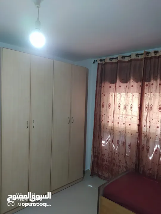 ثلاث غرف نوم مفروشة