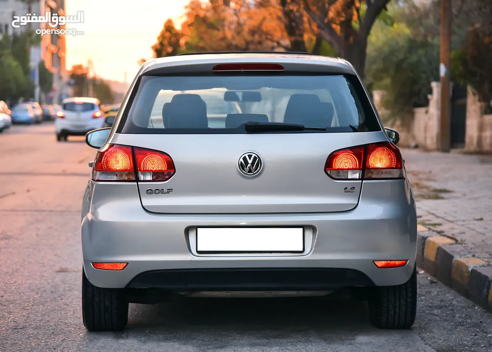 فولكسفاجن جولف وارد الوكالة 2011 Volkswagen Golf