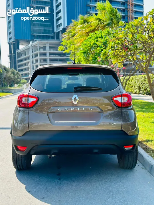 Renault Captur Compact SUV Hatchback  Year-2016.Very low mileage Driven car in Excellent Condition