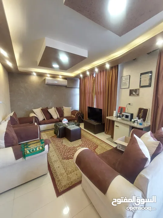 محلات ومكاتب مميزه للايجار