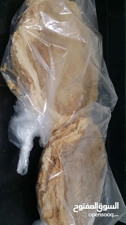 خبز  شباتي  رخال عماني يتوفر ايضا سمن مقشود  غرشه ب3ونص